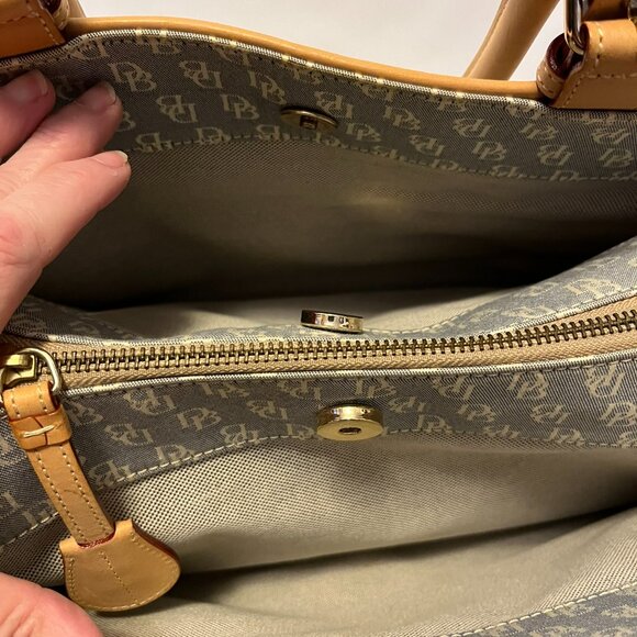 Dooney & Bourke Signature Buckle Satchel – Grey/White with Natural Trim - Picture 5 of 16